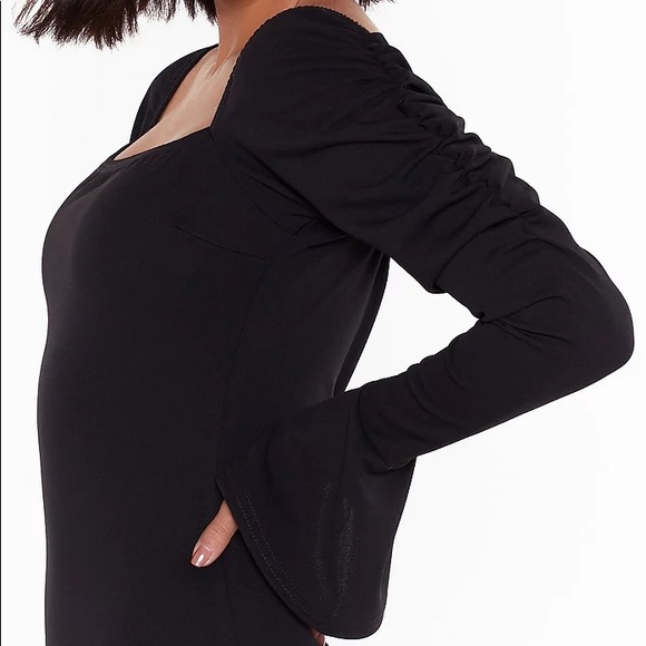 NWT💃🏻Red Ruched Mini Dress - Picture 2 of 6